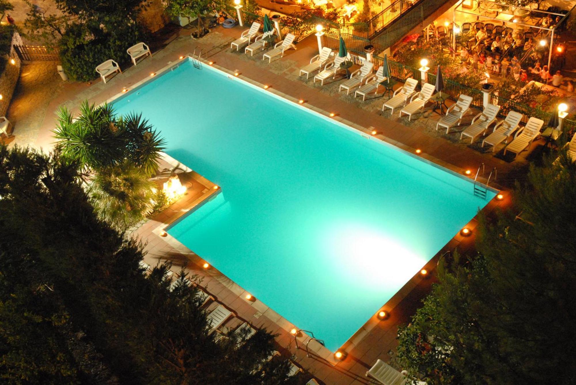 Park Hotel Villa Americana โรดิการ์กานิโก ภายนอก รูปภาพ